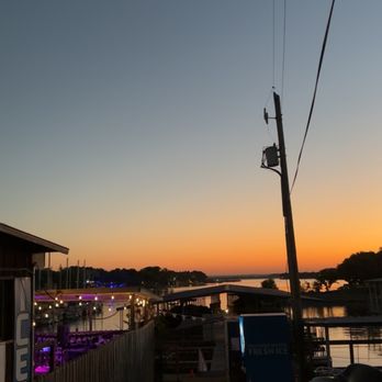 The Lakehouse - The dock - Burgers Near Me - Fort Worth, Texas The Lakehouse - The dock - Burgers Near Me - Fort Worth, Texas