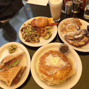 Homemade Cafe - BLT Sandwich, French Toast, Chai Latte, Pancakes - American Near Me - Berkeley, California