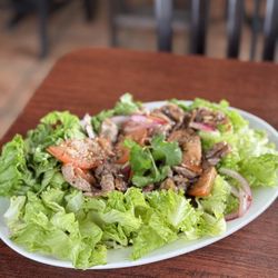 The Lemongrass - Rare beef and vinegar salad / goi bo dau dam (Insta: @badtothebite)