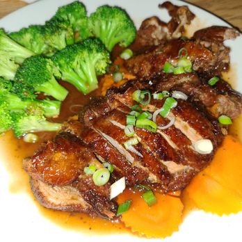 South Side Thai Restaurant - S2. Tamarind Duck - Thai Near Me - Wallingford, Connecticut