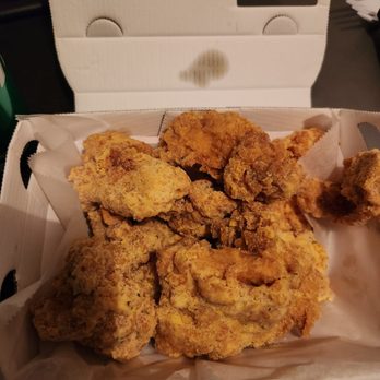 bb.q Chicken San Antonio - Cheeslings - Chicken Wings Near Me - San Antonio, Texas