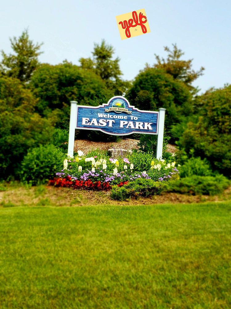 EAST PARK 11 Photos 400 Bridge St, Charlevoix, Michigan Parks
