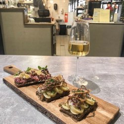 Smør & Brød - En tatar og to kartoffel