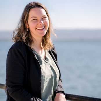 Rachel Beekman Photography - Smiling at beach - Session Photography Near Me - Wallasey, XMS Rachel Beekman Photography - Smiling at beach - Session Photography Near Me - Wallasey, XMS