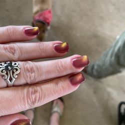 Annie Nails Spa - Cat Eye Gel Nails