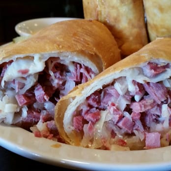 Academy Tavern - Corned Beef Eggroll - Bars Near Me - Cleveland, Ohio