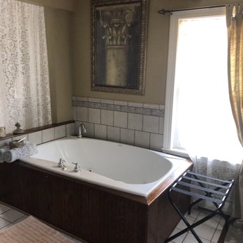 Artful Lodger - Hotels Near Me - Newport, Rhode Island Artful Lodger - Hotels Near Me - Newport, Rhode Island