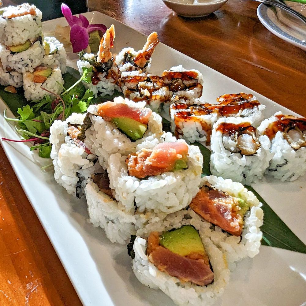AO Hawaiian Hideout - Asian Fusion Near Me - Chicago, Illinois