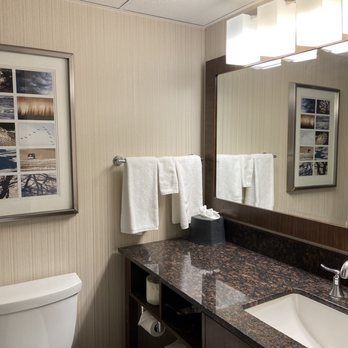 Hyatt Regency Milwaukee - Room 834 - Hotels Near Me - Milwaukee, Wisconsin