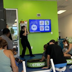 KidStrong - Windermere - The 2-3 class has interactive and educational breaks in between obstacle courses