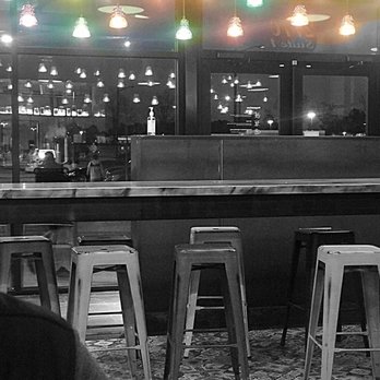 Mezeh - Dining area - Halal Near Me - Fayetteville, North Carolina
