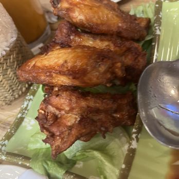 Zabb Elee - Wings are ok - Laotian Near Me - Lowell, Massachusetts