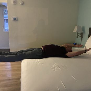 Kings Inn San Diego - The bed was a rough one. - San Diego, CA
