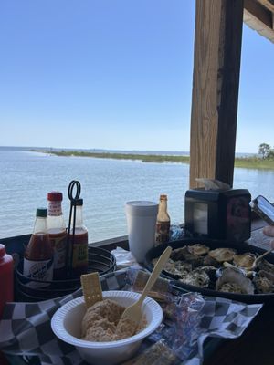 Lynn's Quality Oysters by null