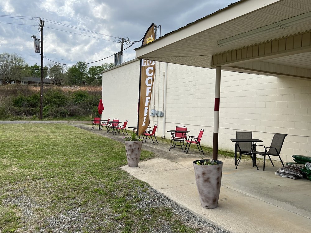 DIRTY JOE’S JONESVILLE Updated September 2024 14 Photos 212 S