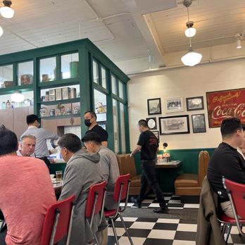 Chinatown BBQ - Inside. - Barbeque Near Me - Vancouver, British Columbia Chinatown BBQ - Inside. - Barbeque Near Me - Vancouver, British Columbia