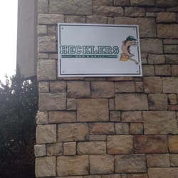 Hecklers Bar & Grill - There hecklers Burgar is amazing ! With there house salad yum yum loved it