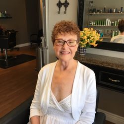lberia SaIon - Fresh cut color and perm