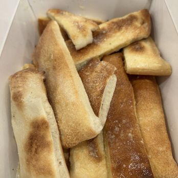 Tony Pepperoni Pizzeria - Garlic butter bread sticks - Pizza Near Me - Oceanside, California