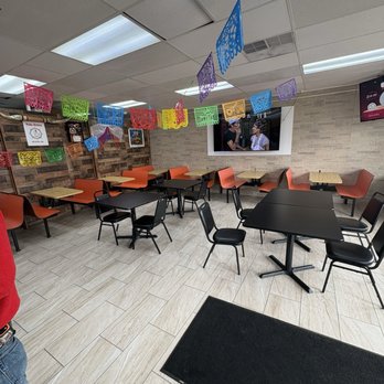 Pollo Azteca - Inside seating - Mexican Near Me - Ypsilanti, Michigan