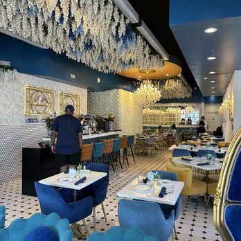 The Bloom Lounge - Inside - Breakfast & Brunch Near Me - Plano, Texas