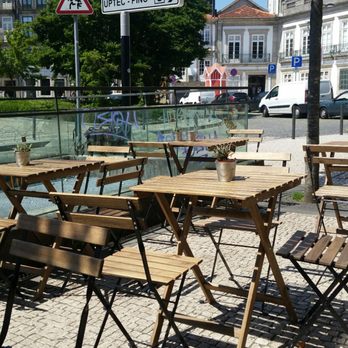 Zenith - Brunch & Cocktails - Cute outside seating - Breakfast & Brunch Near Me - Porto, 13 Zenith - Brunch & Cocktails - Cute outside seating - Breakfast & Brunch Near Me - Porto, 13