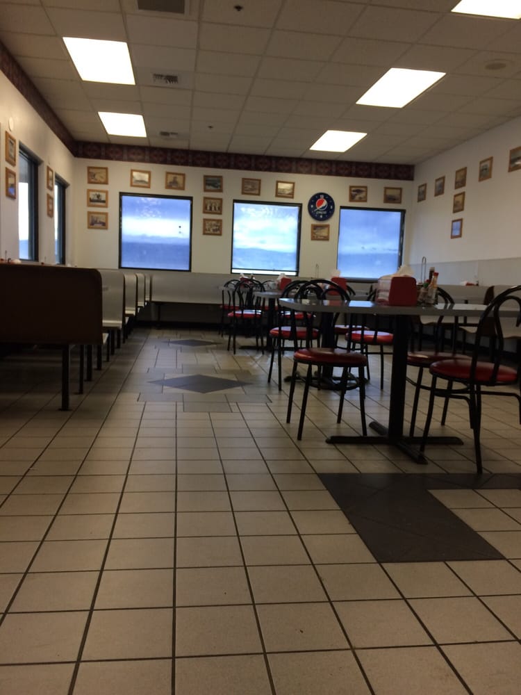 COUGAR DEN RESTAURANT Updated October 2024 620 Signal Peak Rd