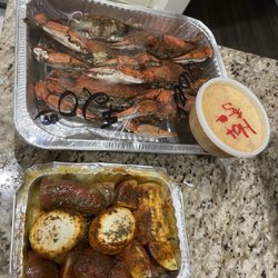 Chickys Crab - Fantastic hot sauce!!1/2 dozen med crab side of eggs potatoes corn and sausage!!!!