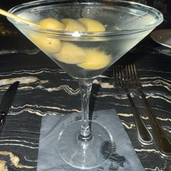 Carbones - Italian Near Me - Hartford, Connecticut