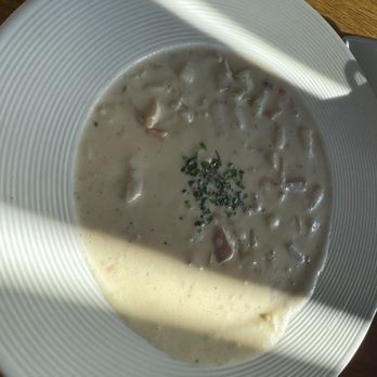 Ray's Boathouse - Clam Ray's Pacific Northwest Chowder - New American Near Me - Seattle, Washington