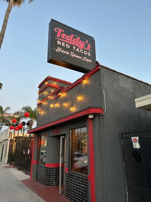 Amigos Birria Tacos East LA by null