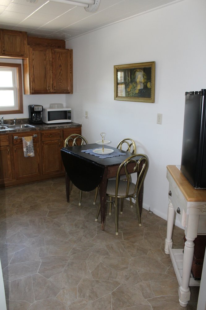 MORNING GLORY INN Updated June 2024 122 Central Ave N, Eagle Bend