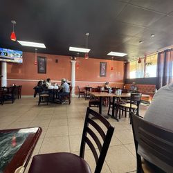 Los Cipotes - Inside of restaurant