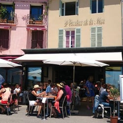 L'Oustau de la Mar - La terrasse directement sur le port de Cassis