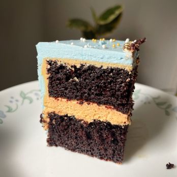 CiCi's Cakery - chocolate with salted caramel buttercream - Bakeries Near Me