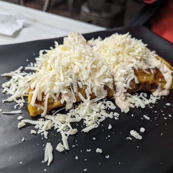Mordisko&Salsa - Cachapas (Sweet Corn Pancake) - Venezuelan Near Me - Carrollton, Texas