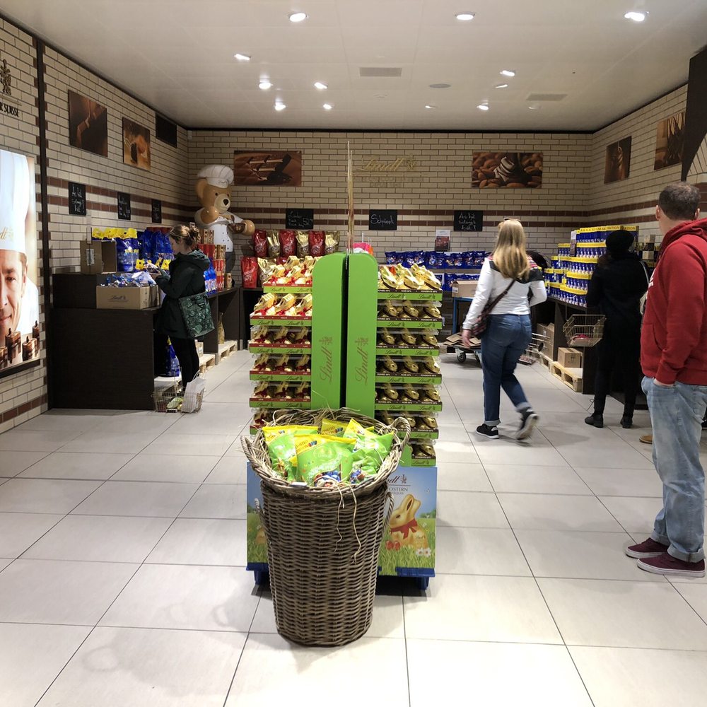 Lindt Factory Outlet - Another section of the store - Chocolatiers & Shops Near Me - Kilchberg, ZH