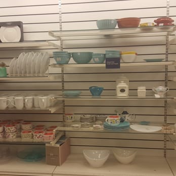 Marshalls - Department Stores Near Me - Hartford, Connecticut