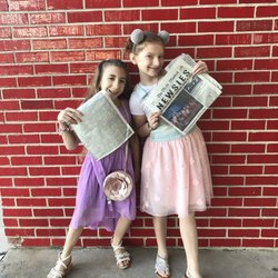 McAllen High School - Lilly & Abi at NEWSIES musical!