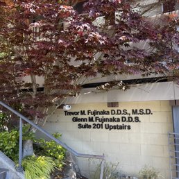 Exterior outside entrance of Glenn M Fujinaka, DDS - Annual cleaning - Oakland, California Exterior outside entrance of Glenn M Fujinaka, DDS - Annual cleaning - Oakland, California