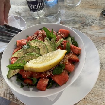 Vegan Point - Fruit and veg salad - Vegan Near Me - Ibiza, PM Vegan Point - Fruit and veg salad - Vegan Near Me - Ibiza, PM