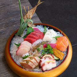 Blue Ocean Robata & Sushi Bar - Delux sashimi