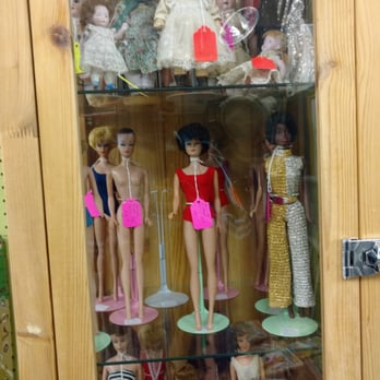 Old Strathcona Antique Mall - Vintage barbies - Antiques Near Me - Edmonton, Alberta