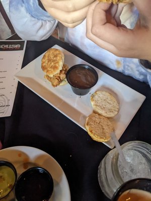 Pour House Pub by null