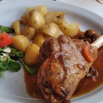 Le Sèvres Raspail - Lamb Shank - Cafes Near Me - Paris, 75 Le Sèvres Raspail - Lamb Shank - Cafes Near Me - Paris, 75
