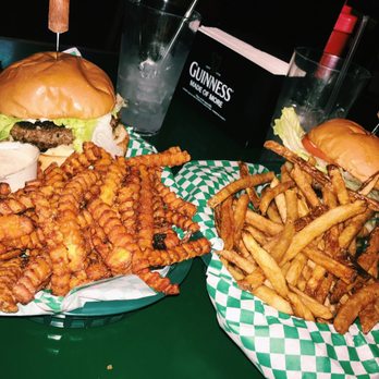 Casper's and Runyon's Nook - Dive Bars Near Me - Saint Paul, Minnesota