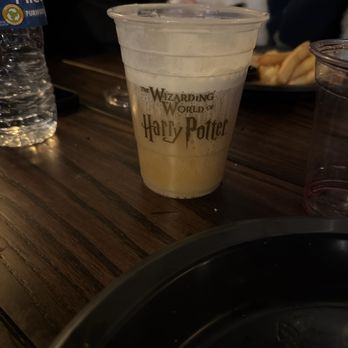 Leaky Cauldron At Universal Orlando - Butter beer - British Near Me - Orlando, Florida Leaky Cauldron At Universal Orlando - Butter beer - British Near Me - Orlando, Florida