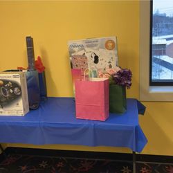 Extreme Fun Center - Table for gifts