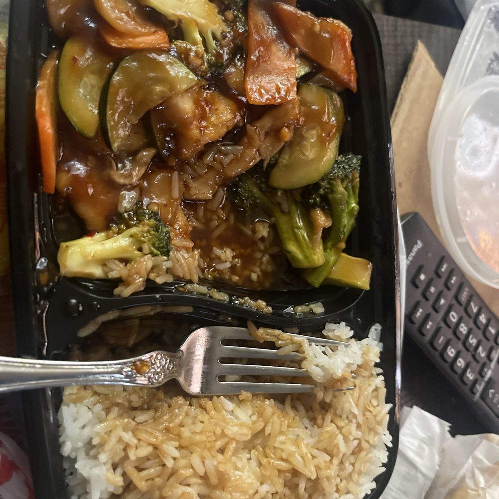 Moon Wok - Chinese Near Me - Lenexa, Kansas Moon Wok - Chinese Near Me - Lenexa, Kansas
