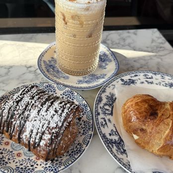 Colattao Coffee House - Coffee & Tea Near Me - Virginia Beach, Virginia